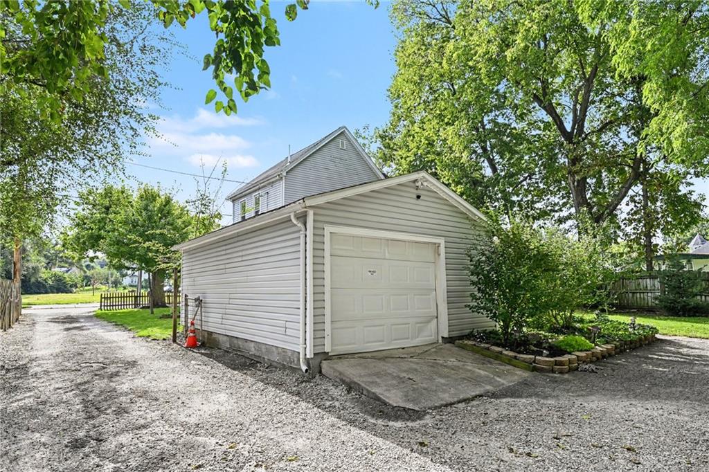 2411 Troy Property Photo 5