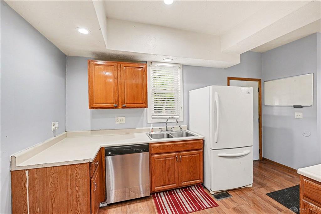 2411 Troy Property Photo 11