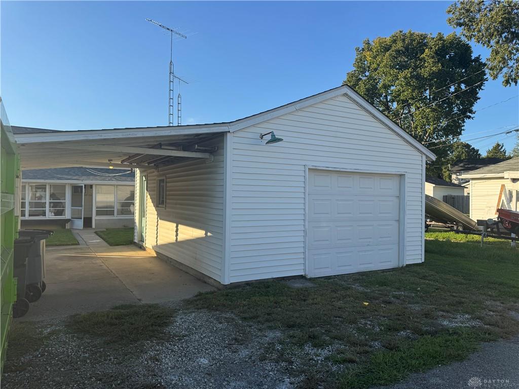 421 S Counts Property Photo 8