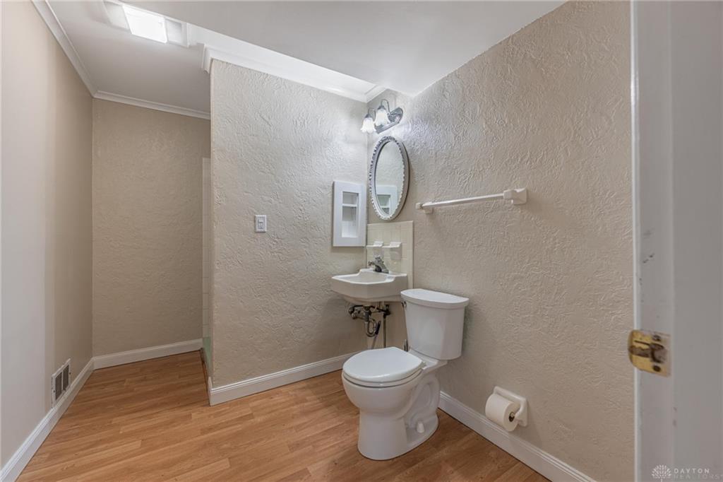 5598 Folkestone Property Photo 30