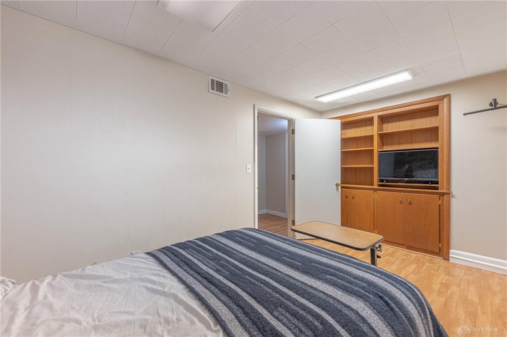 5598 Folkestone Property Photo 33