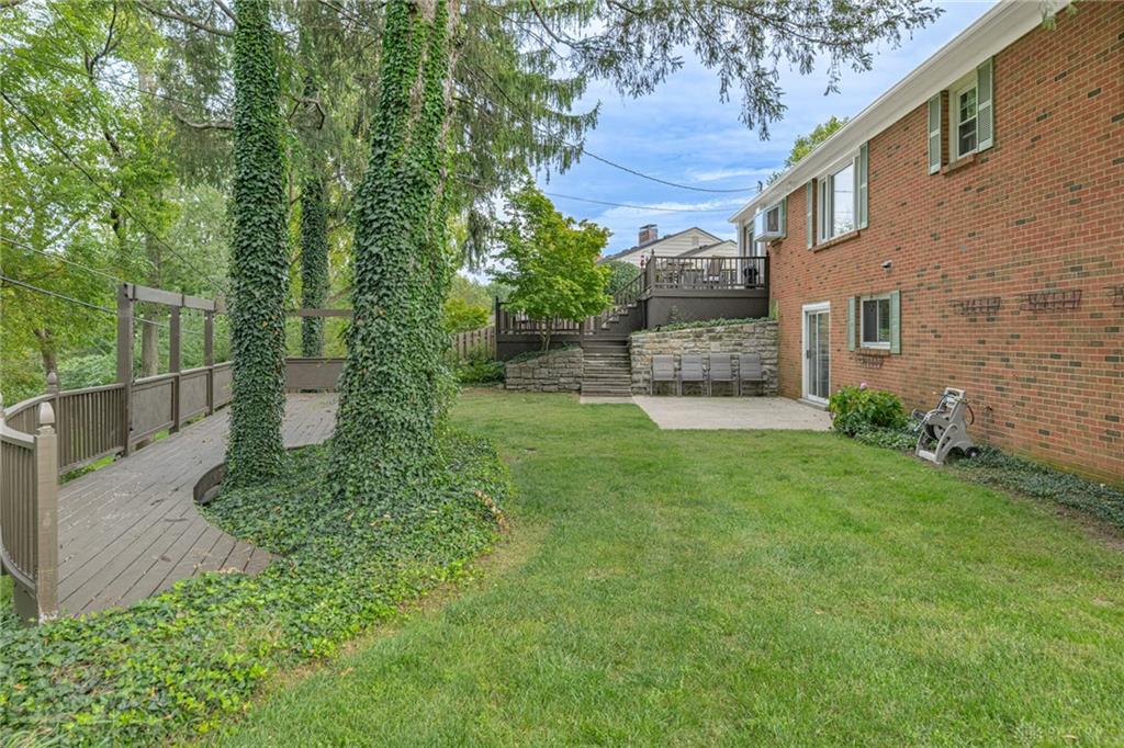 5598 Folkestone Property Photo 40