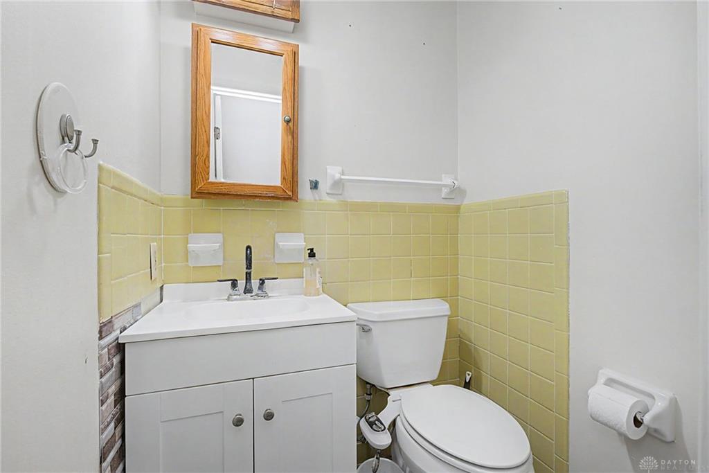 1034 Frederick Property Photo 9