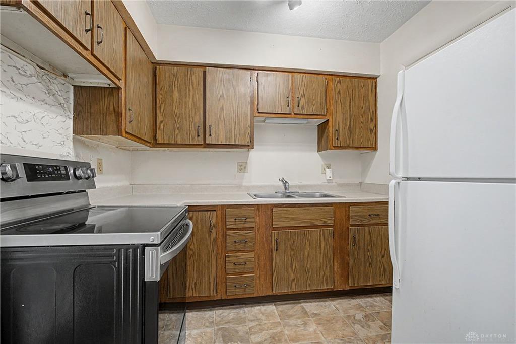1034 Frederick Property Photo 13