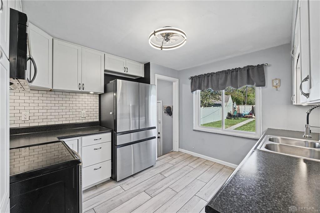 1052 Wilmington Property Photo 9