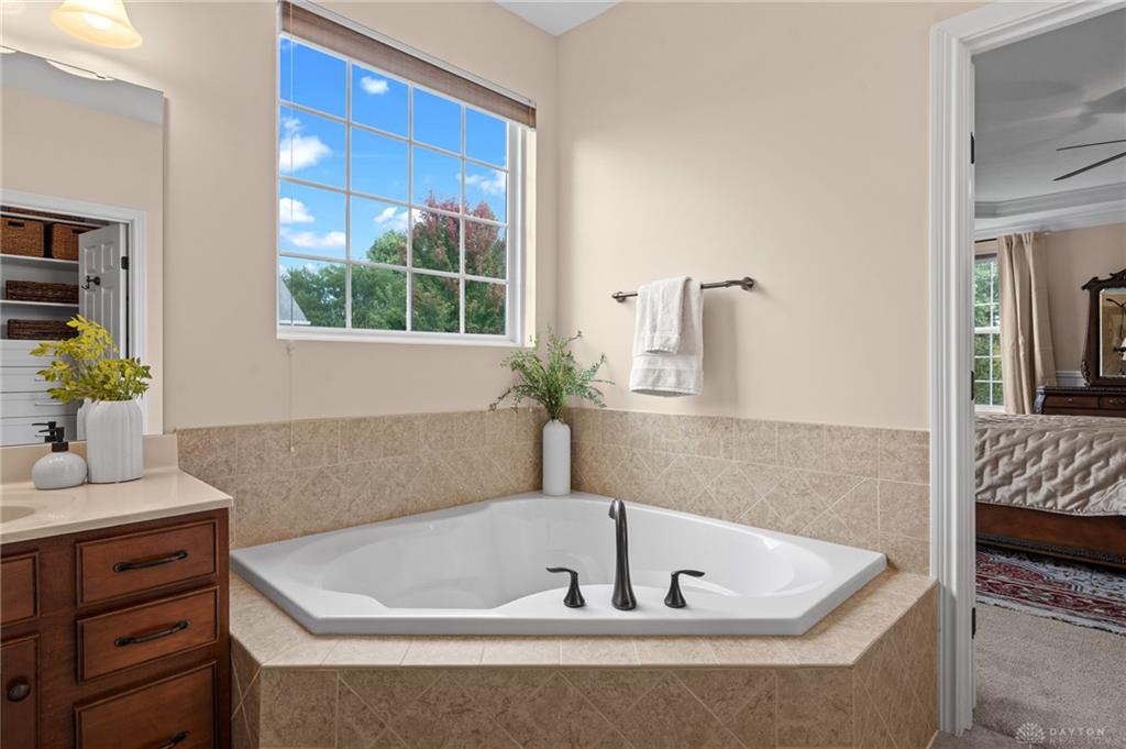 11016 Cobble Brook Property Photo 27