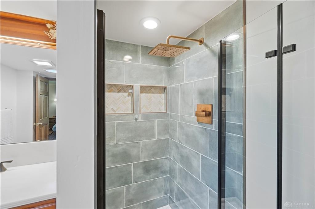 7685 Duffield Property Photo 44