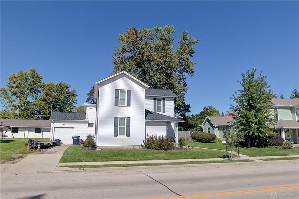106 E Monument Property Photo 3
