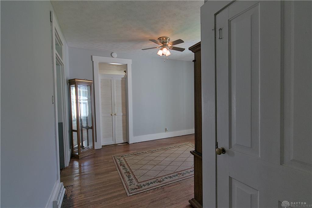 106 E Monument Property Photo 14