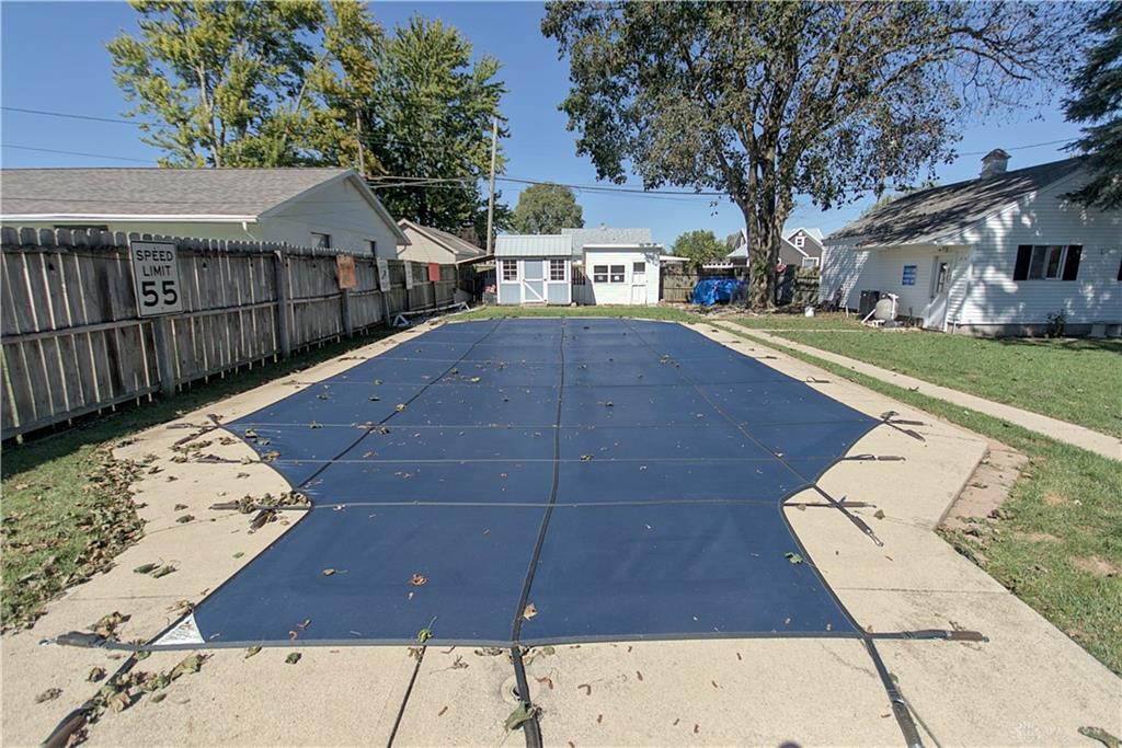 106 E Monument Property Photo 37