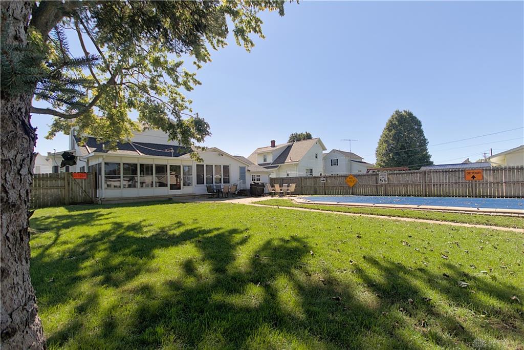 106 E Monument Property Photo 38