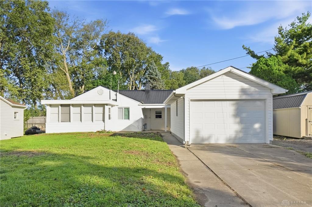 3725 Clearview Property Photo 1