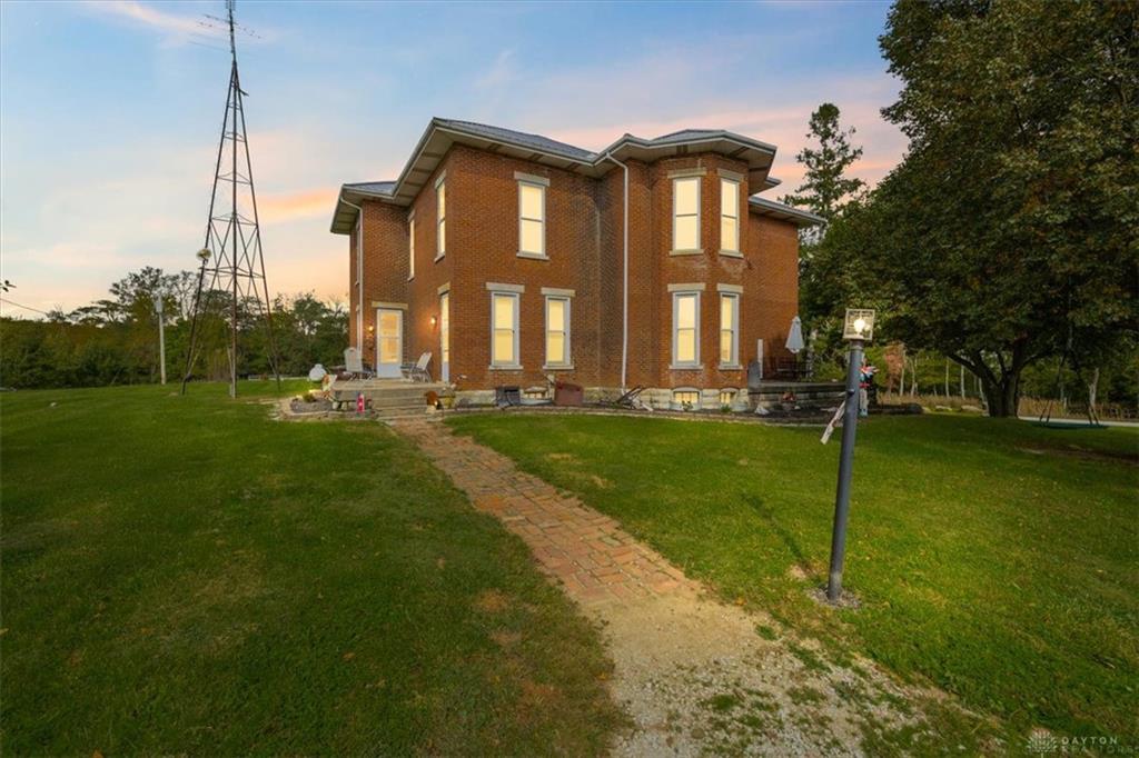 4707 Dawson Property Photo 1