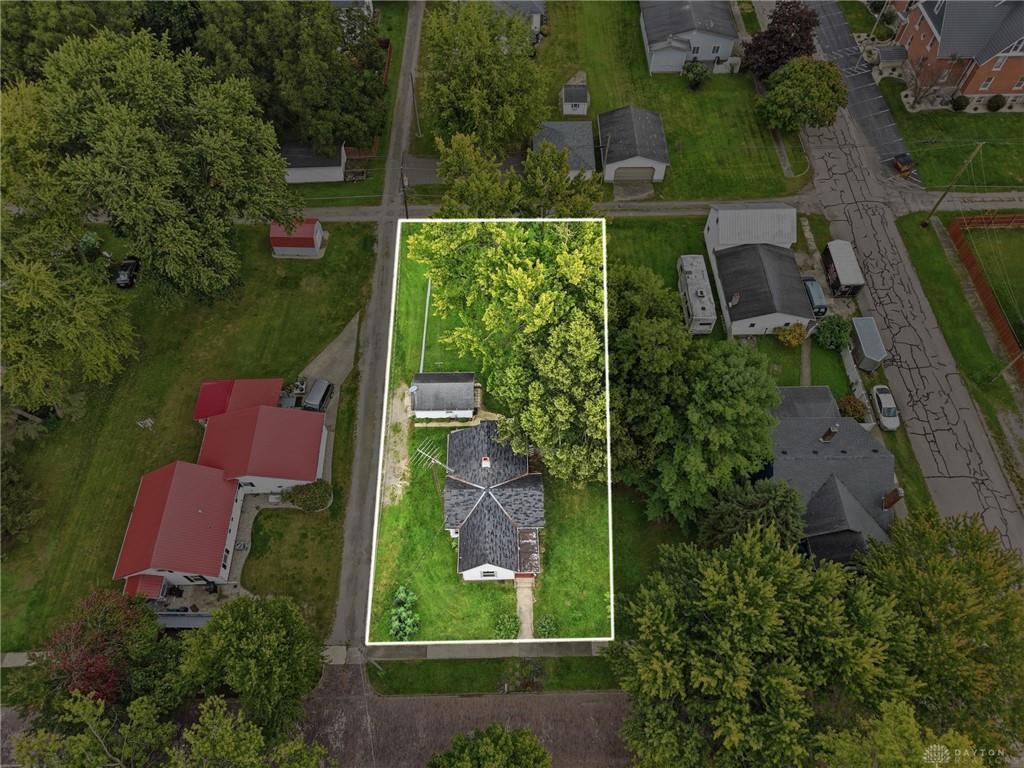 111 Maple Property Photo 2