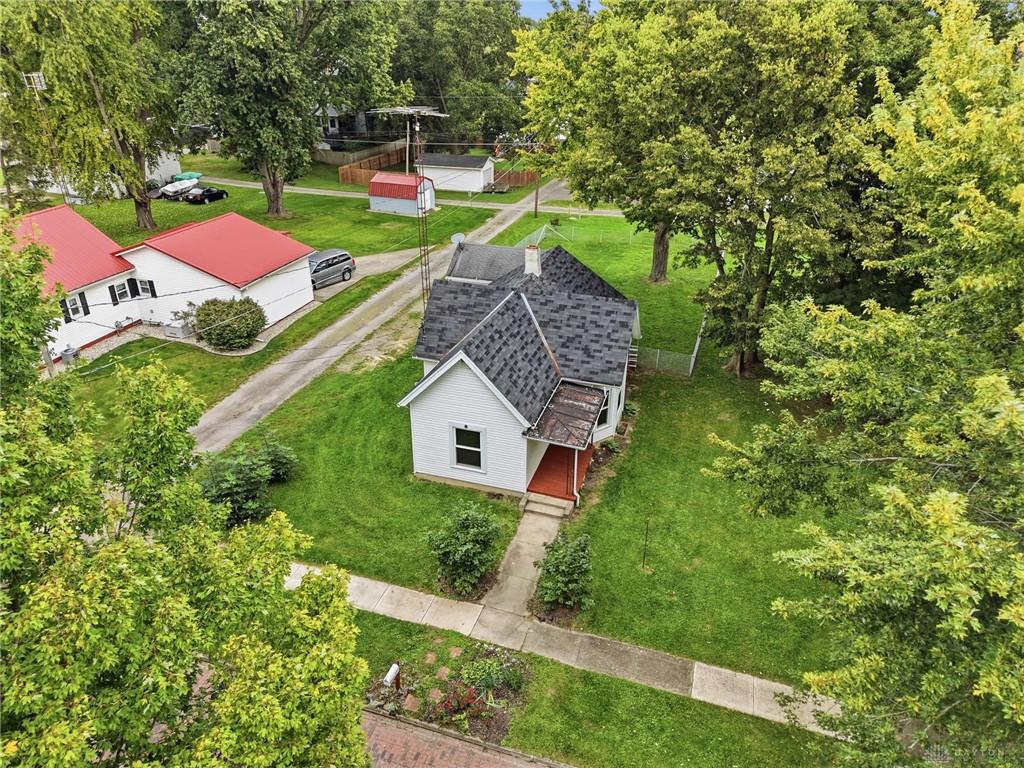 111 Maple Property Photo 6