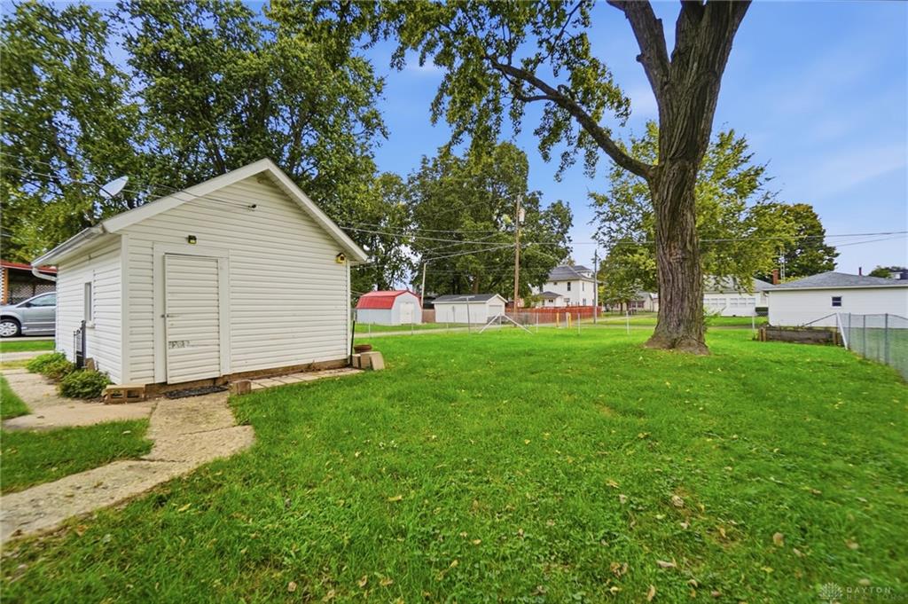 111 Maple Property Photo 40