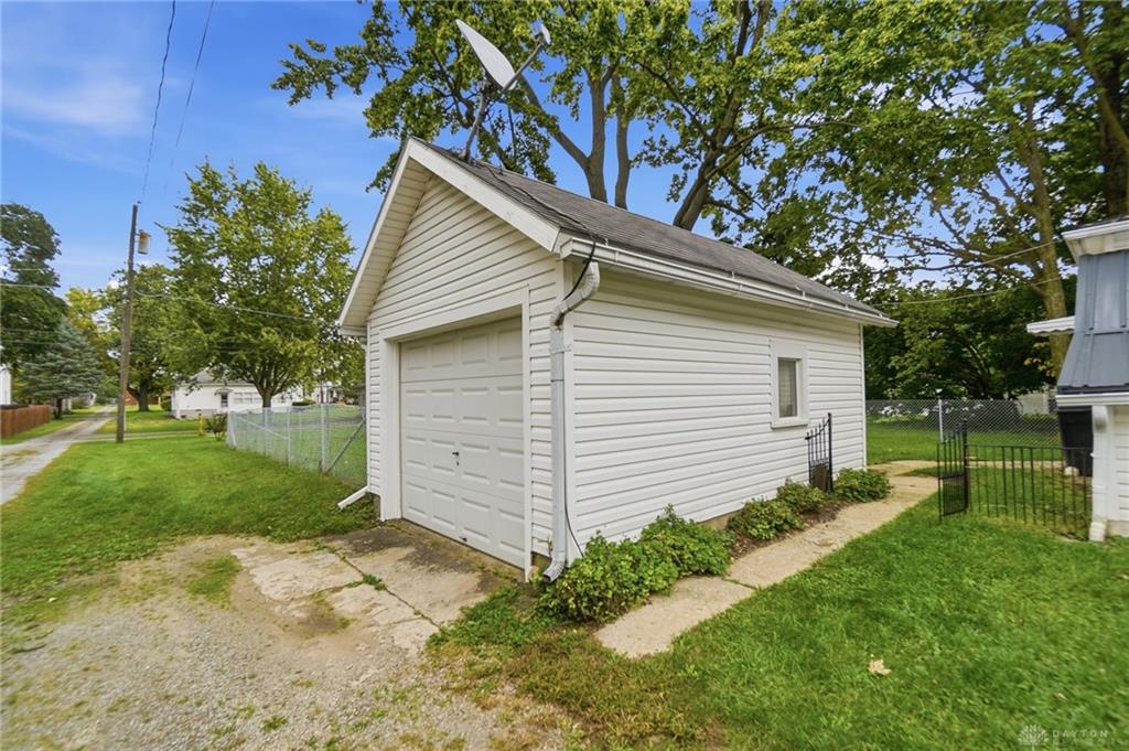 111 Maple Property Photo 43