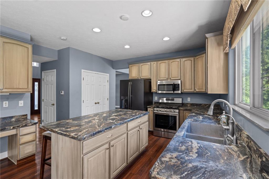 90 Triple Crown Property Photo 12