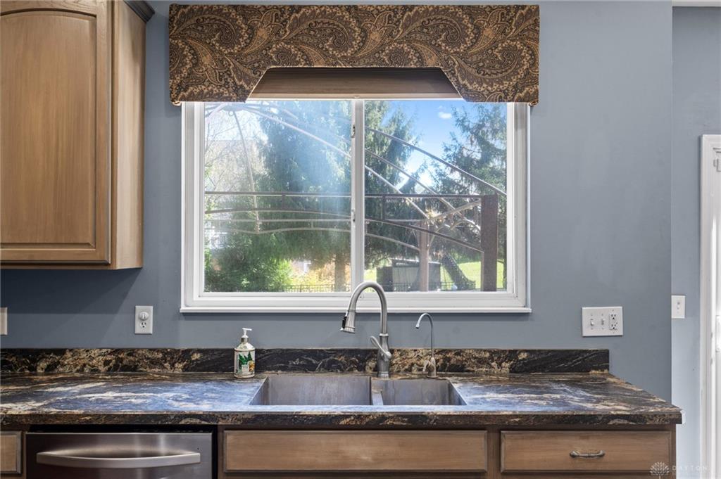 90 Triple Crown Property Photo 14