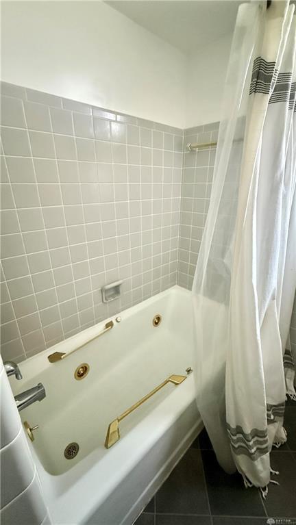 1032 Hampshire Property Photo 17