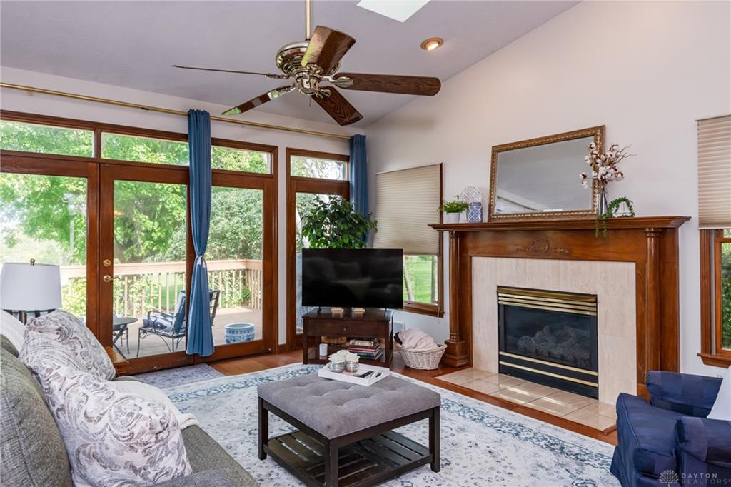 30 Heatherglen Property Photo 12