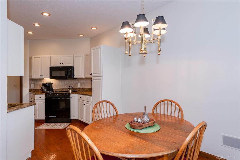 30 Heatherglen Property Photo 15