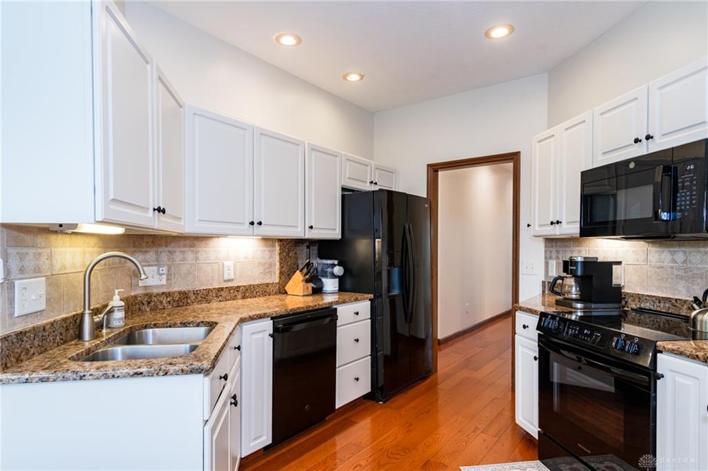30 Heatherglen Property Photo 16