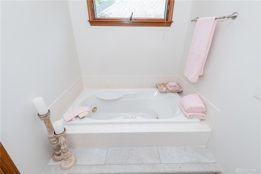 30 Heatherglen Property Photo 32