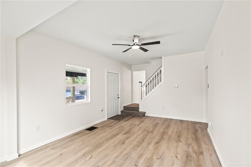 2135 Columbus Property Photo 4