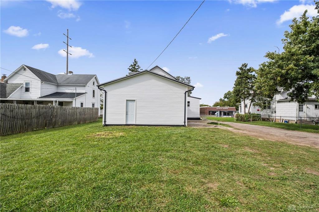 2135 Columbus Property Photo 26