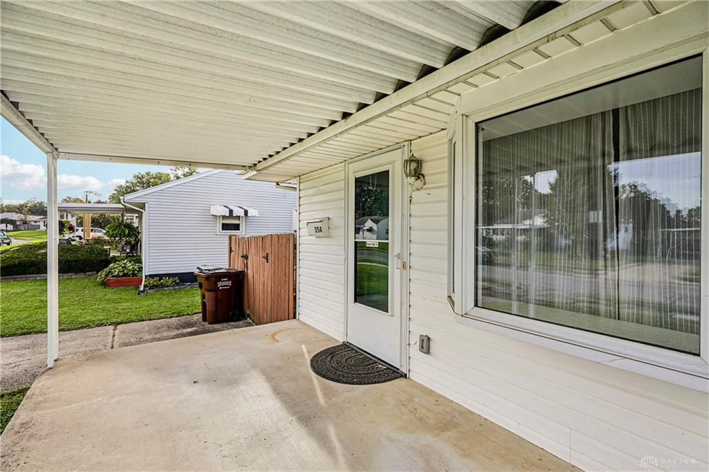 354 Travis Property Photo 4