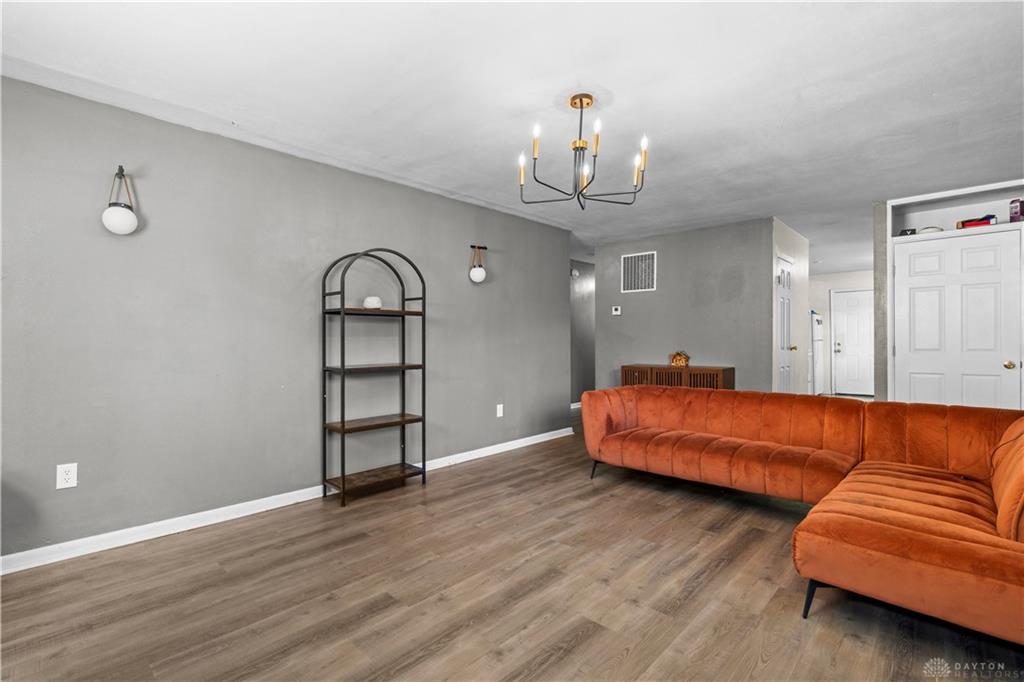 4053 Klepinger Property Photo 7
