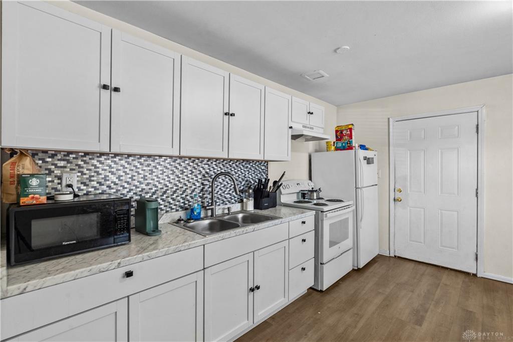 4053 Klepinger Property Photo 9