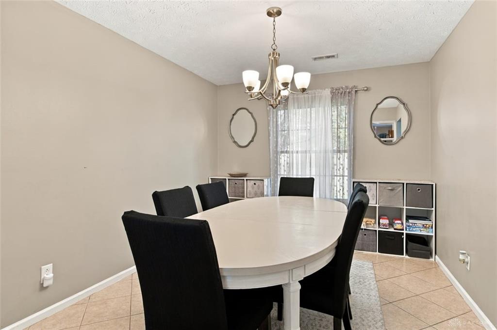 407 Pebble Property Photo 9