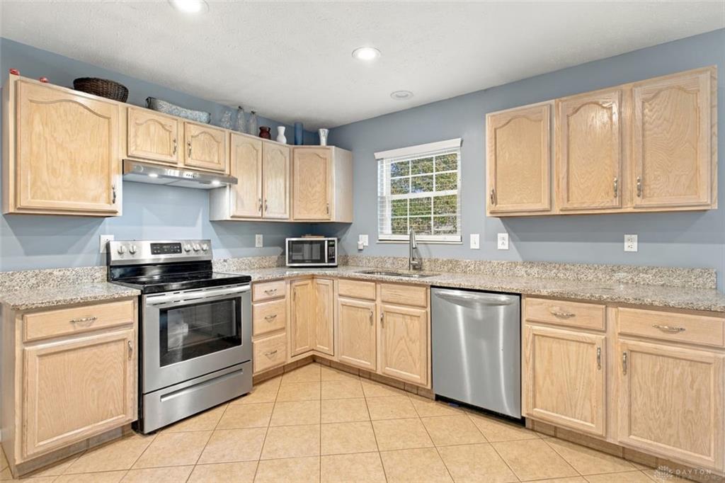 407 Pebble Property Photo 10