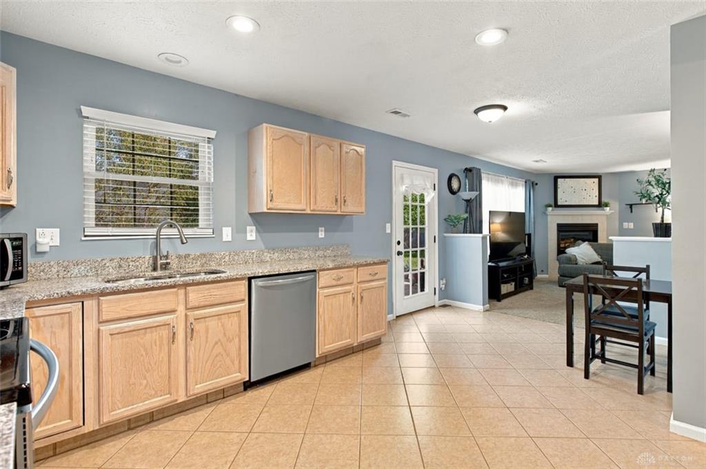 407 Pebble Property Photo 12