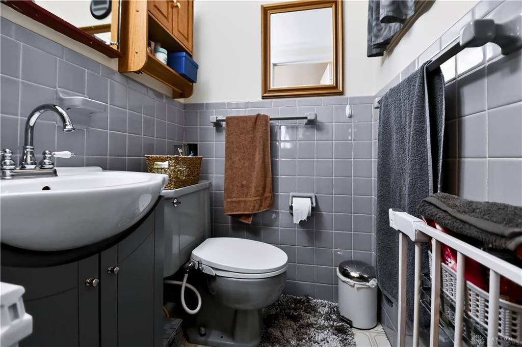 1221 Linda Property Photo 18