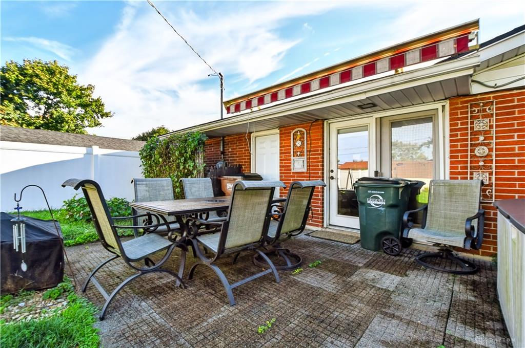 1221 Linda Property Photo 23