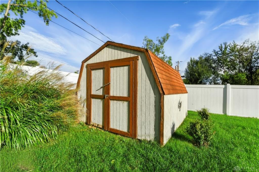 1221 Linda Property Photo 26