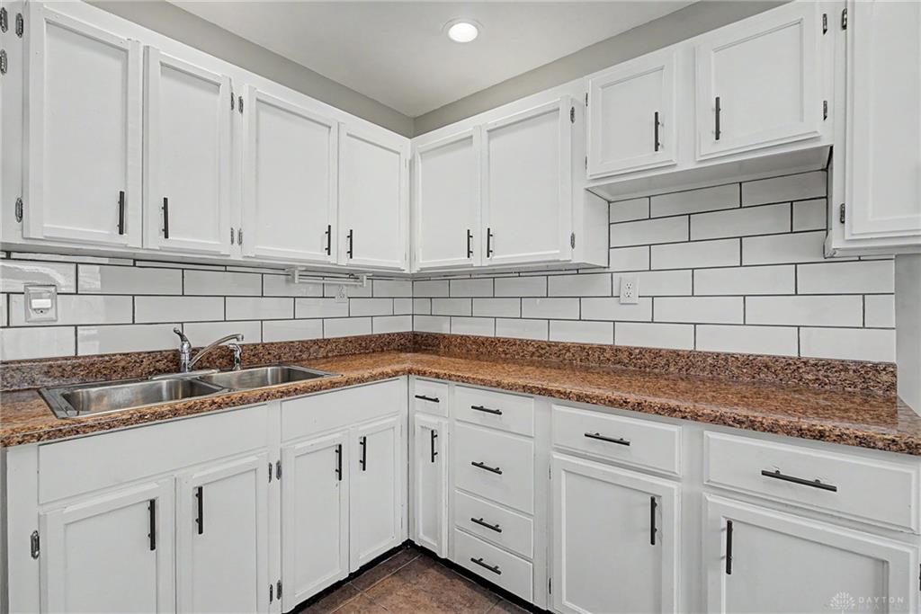179 Southview Property Photo 10
