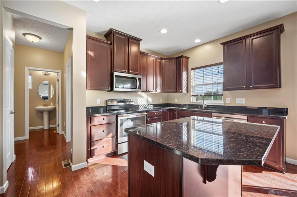 9756 Crooked Creek Property Photo 3