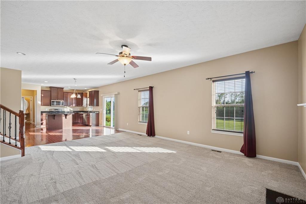 9756 Crooked Creek Property Photo 4