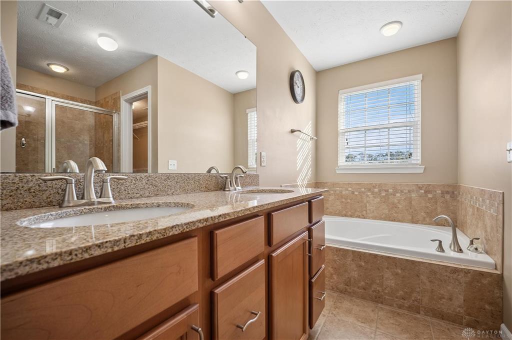 9756 Crooked Creek Property Photo 15