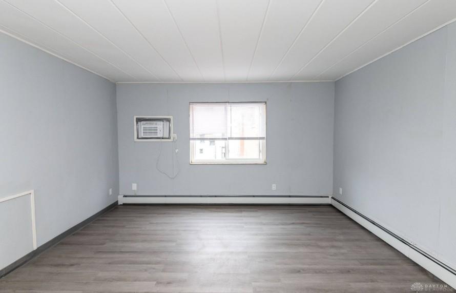 200 Central Property Photo 4