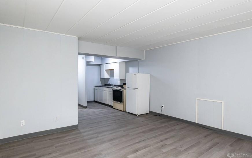 200 Central Property Photo 5