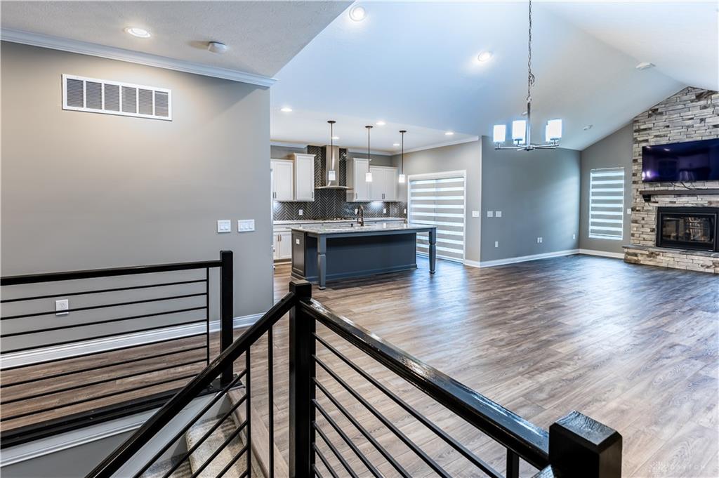 498 Carleton Property Photo 1