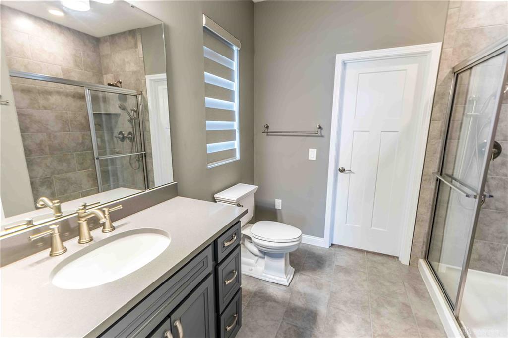 498 Carleton Property Photo 5