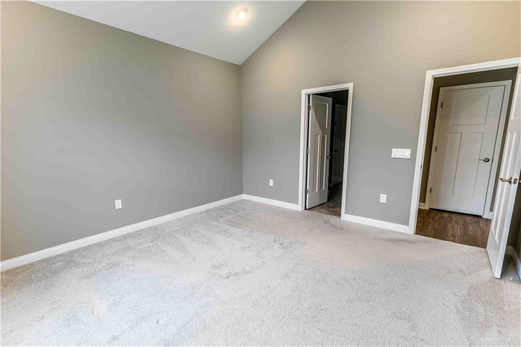 498 Carleton Property Photo 11