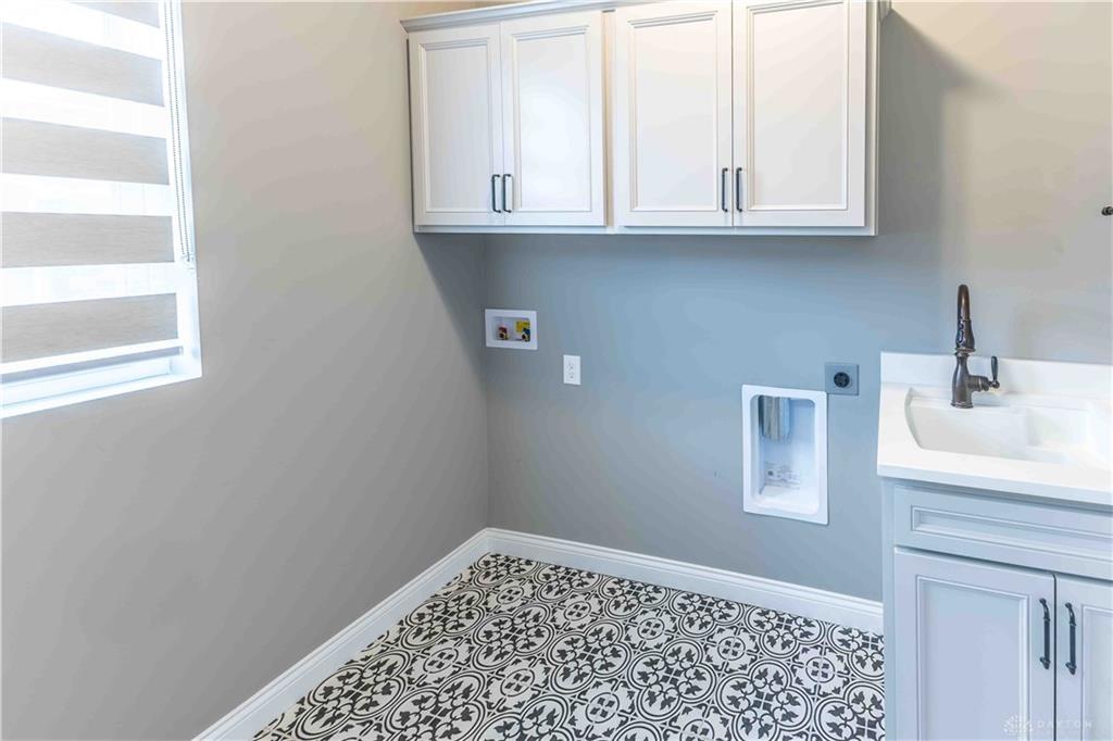 498 Carleton Property Photo 15