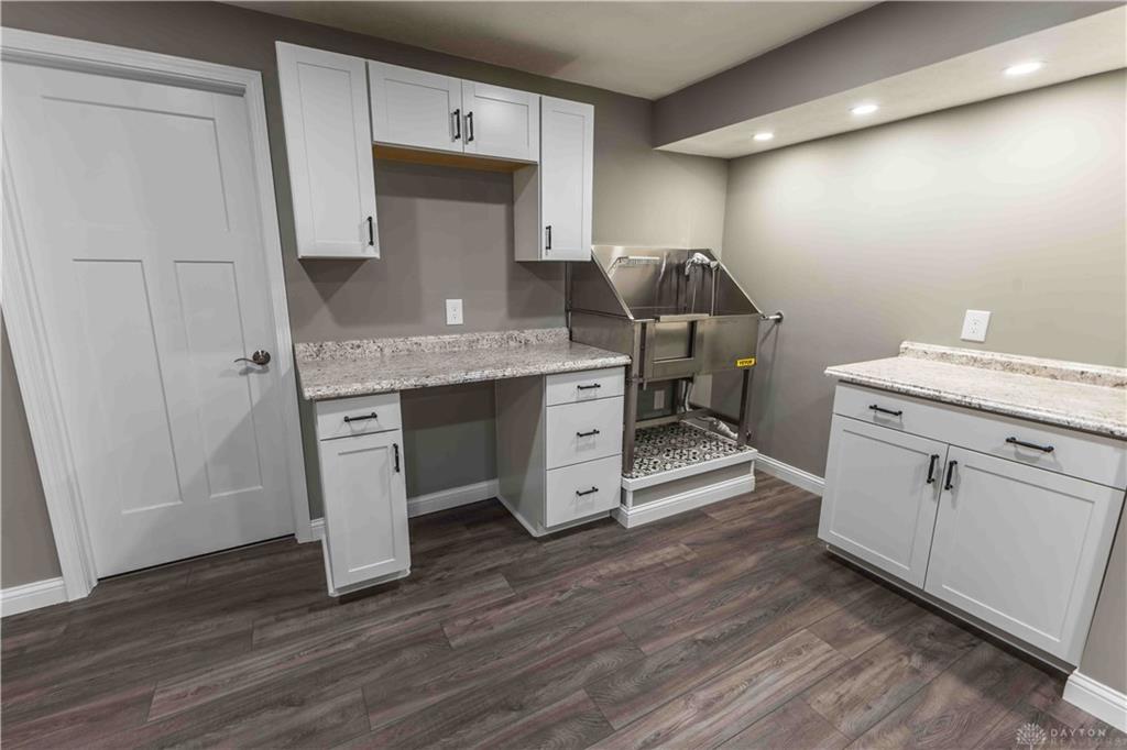 498 Carleton Property Photo 21